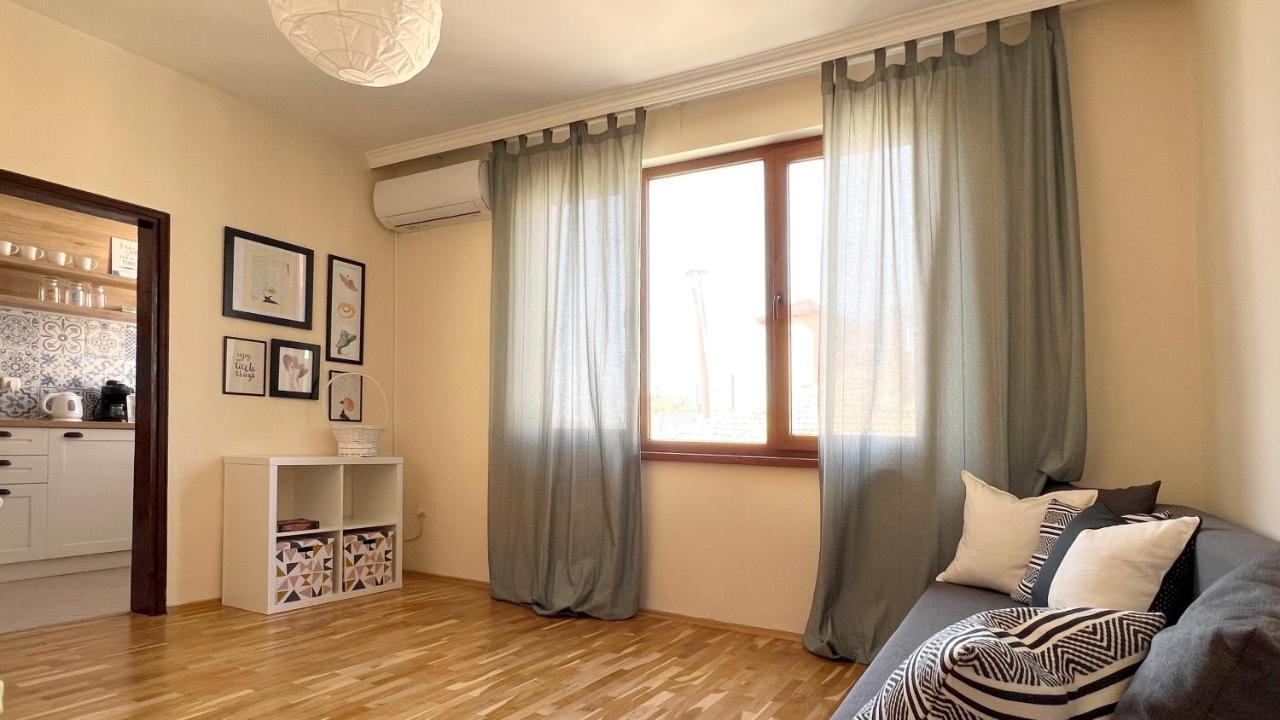 Lovely Apartment With Balcony In Pomorie Old Town By Flat Mаnаger Exterior foto